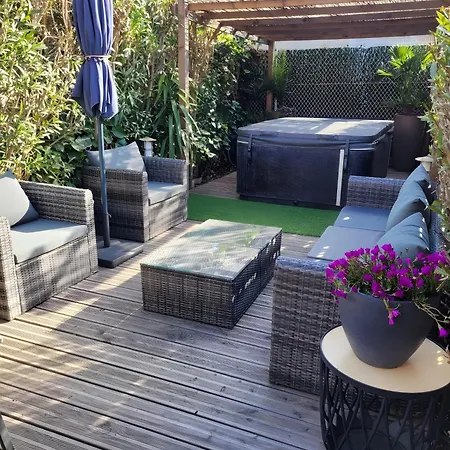 בית נופש Maison Jacuzzi Proche Tennis Camp אגדה